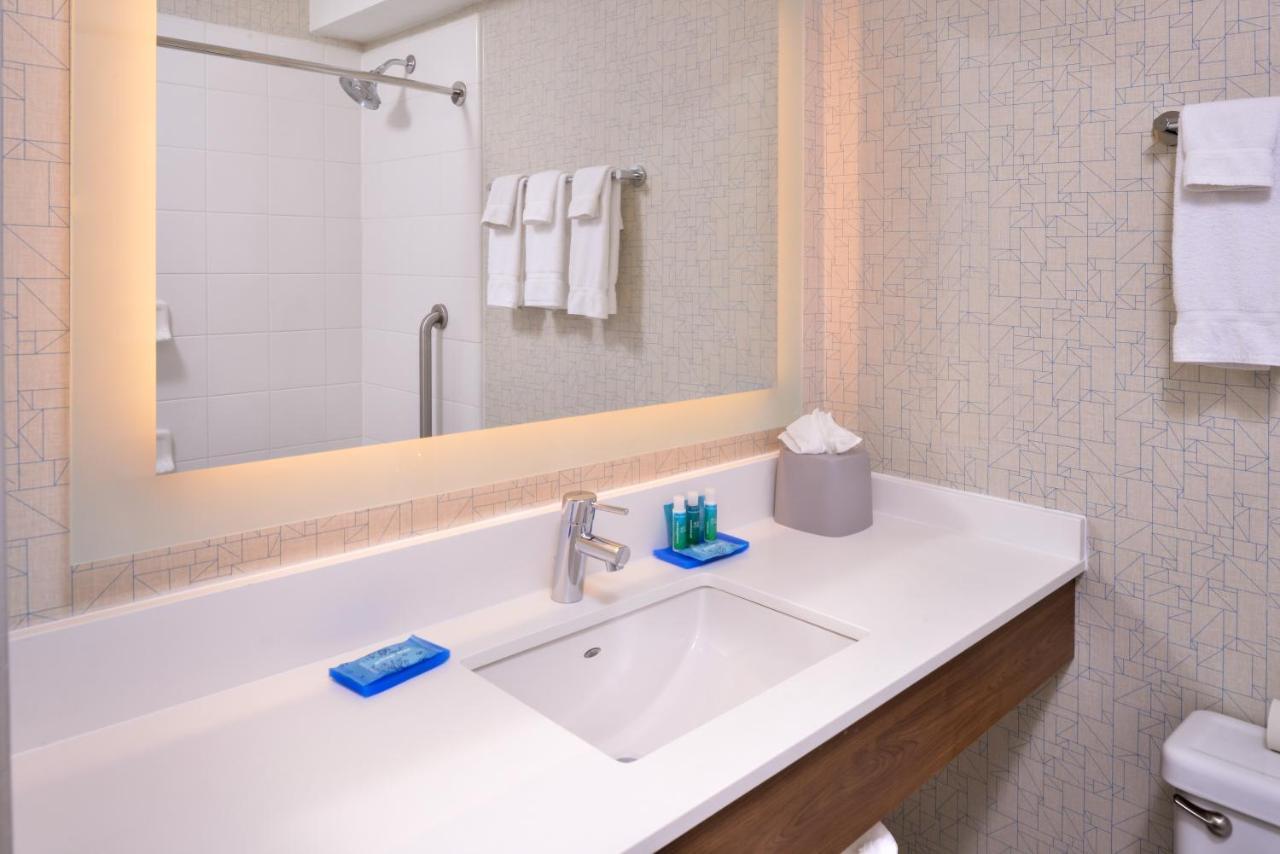 Holiday Inn Express Walnut Creek By Ihg Экстерьер фото