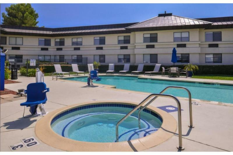Holiday Inn Express Walnut Creek By Ihg Экстерьер фото